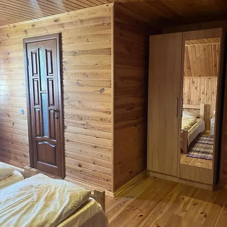 Guest house перлина Comfort - номери з власним санвузлом Pilipets